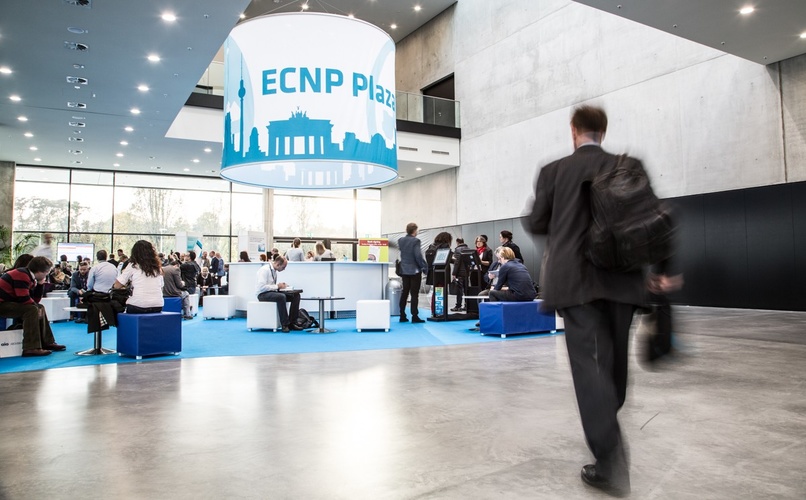People waiting to attend ECNP 2014